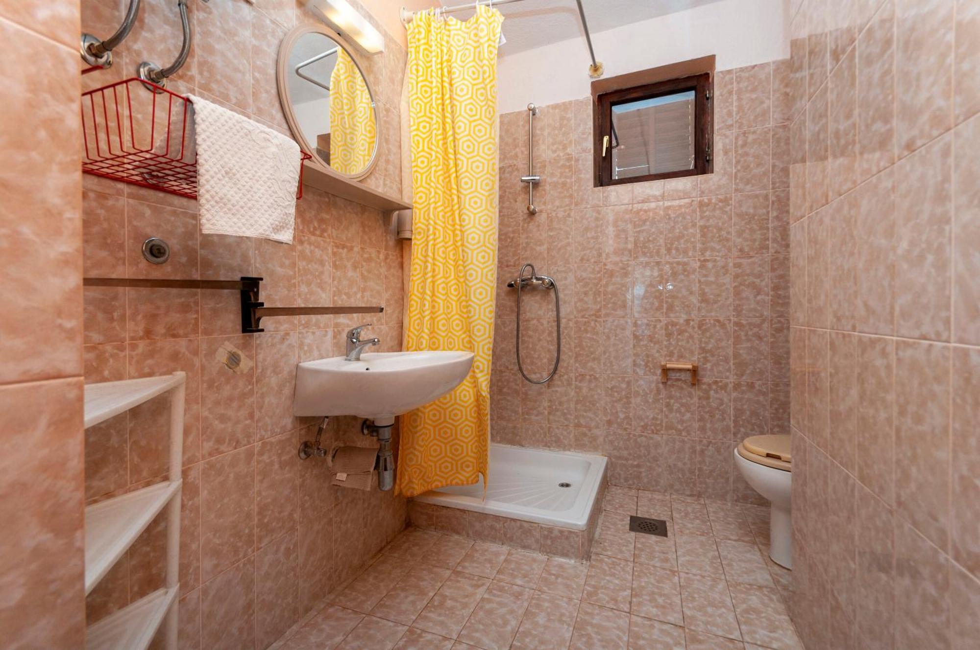 Apartments Niko พิสัก ภายนอก รูปภาพ
